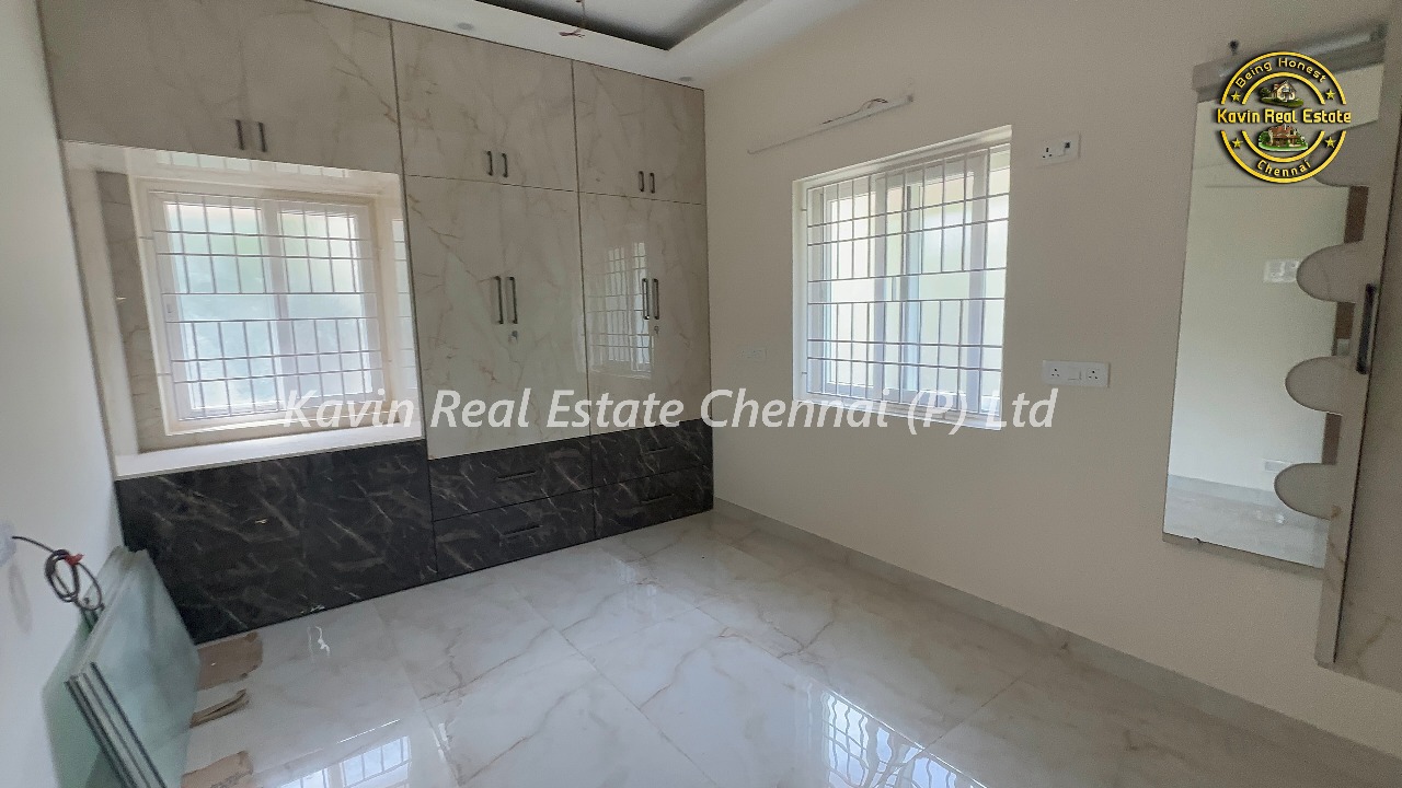 Fully Furnished Flat for sale in Kolathur