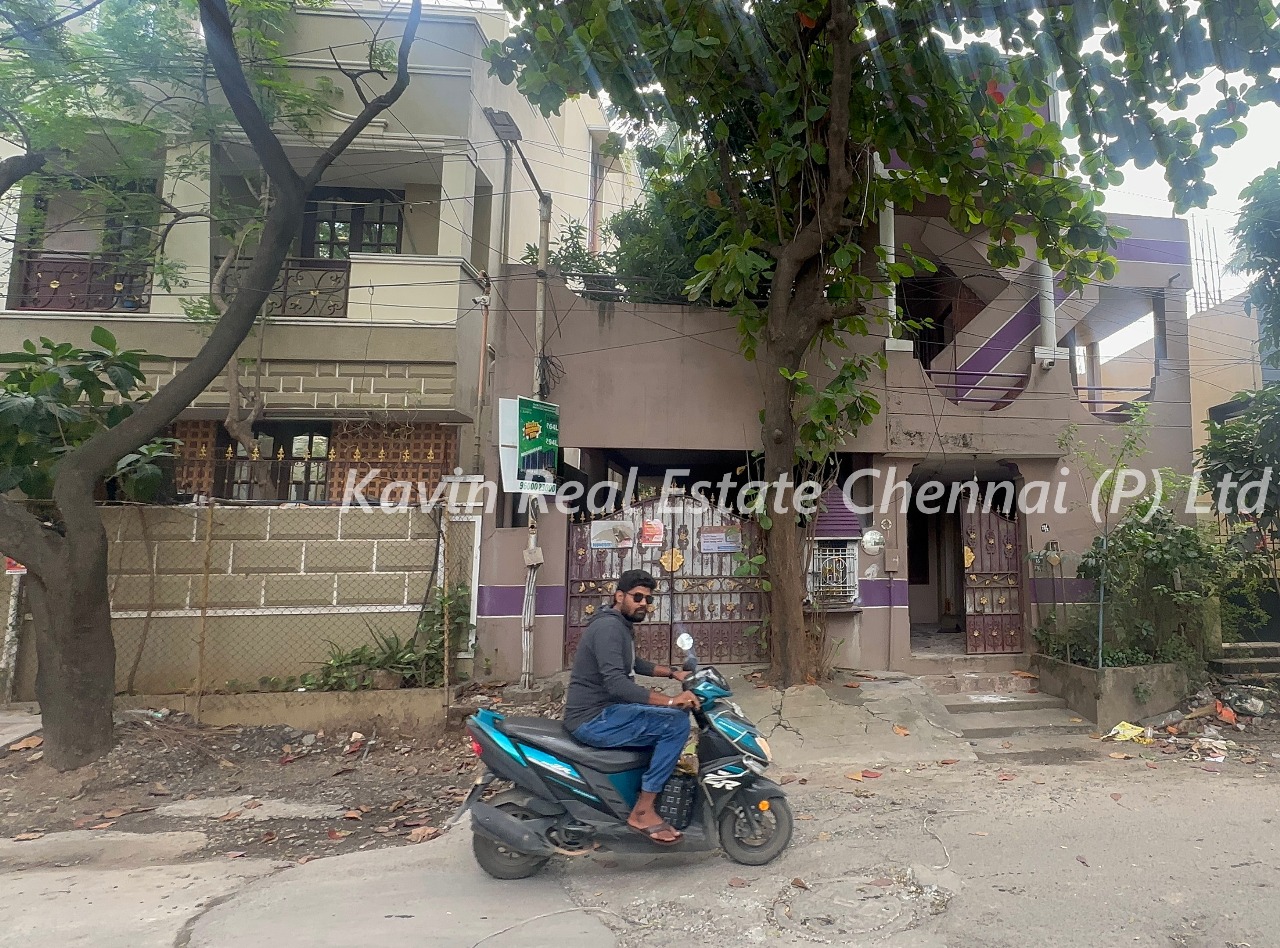 House for sale in Kolathur