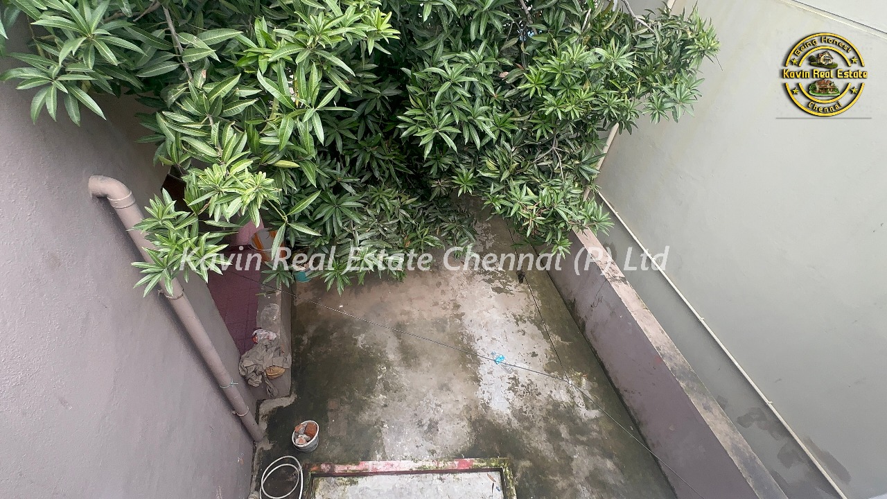 House for sale in Kolathur
