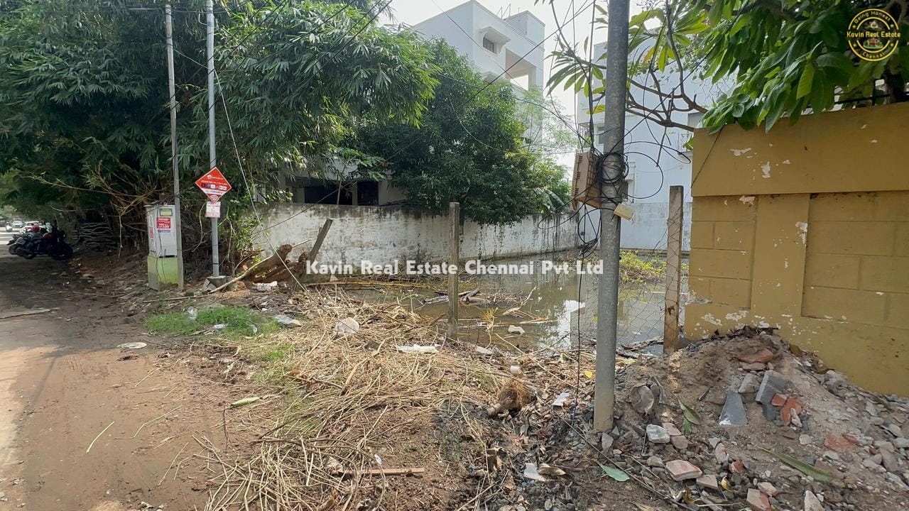 Plot for sale in S Kolathur