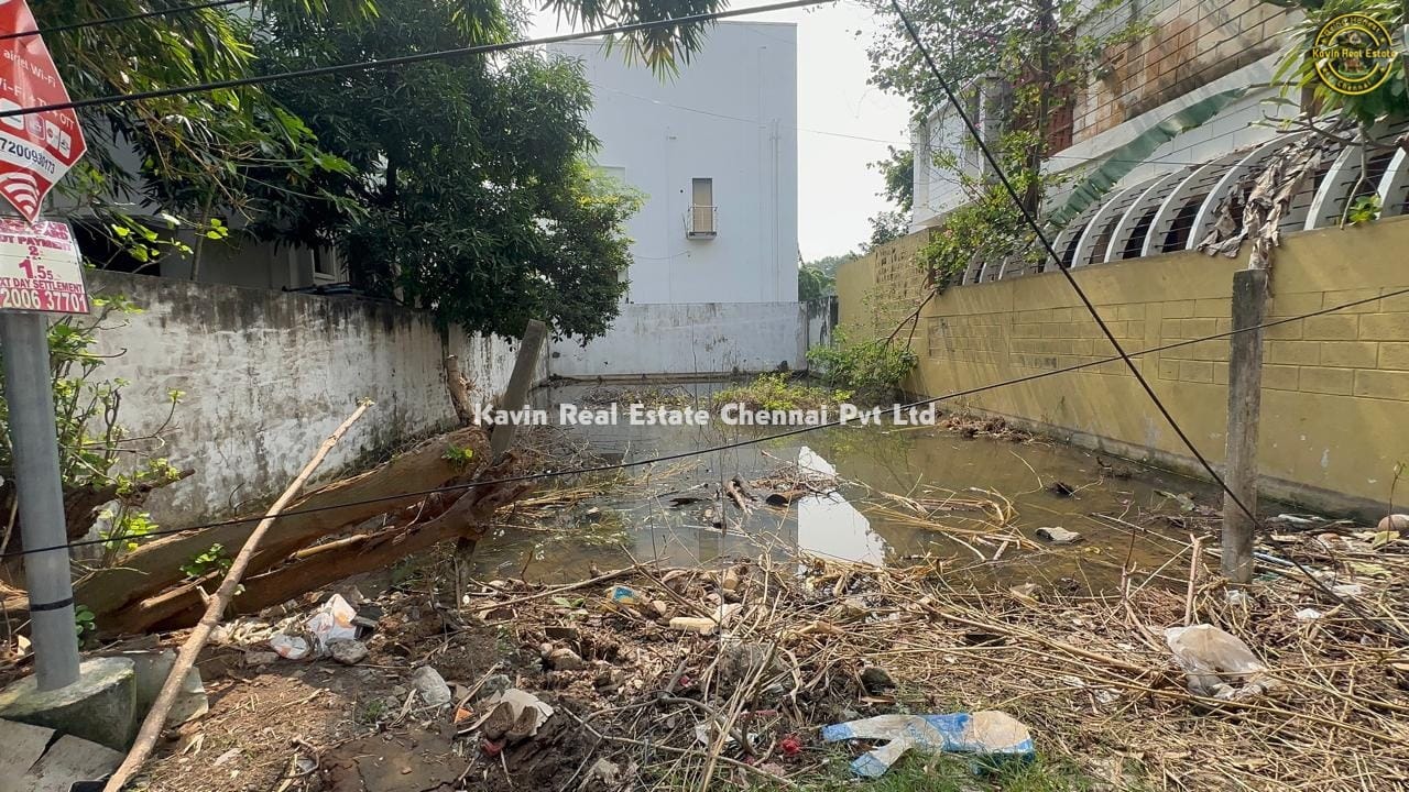 Plot for sale in S Kolathur