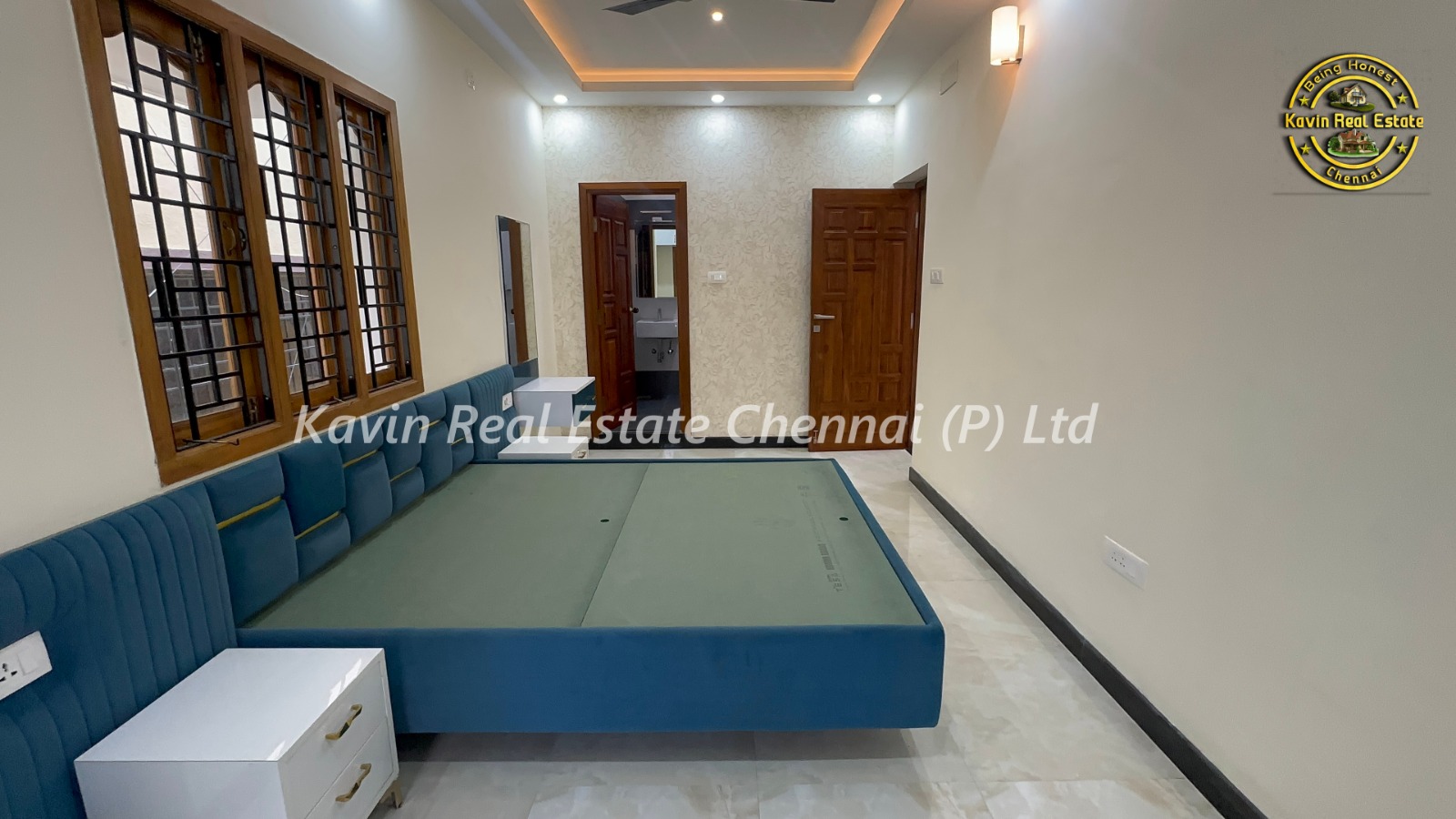 New Luxury Bungalow for sale in Valasaravakkam