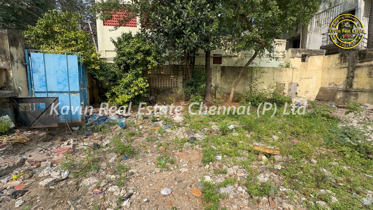 Corner Plot for sale in Chromepet