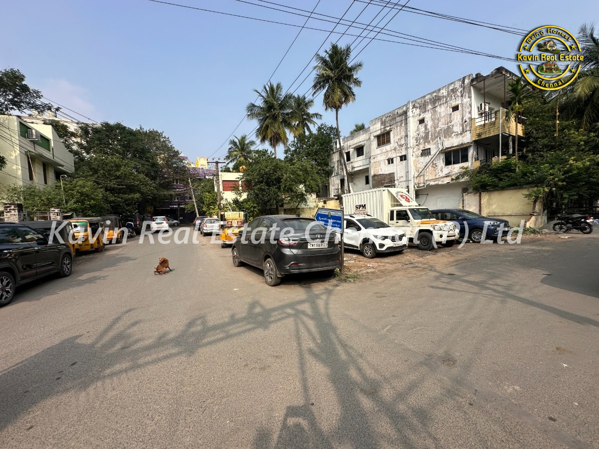 Corner Plot for sale in Chromepet
