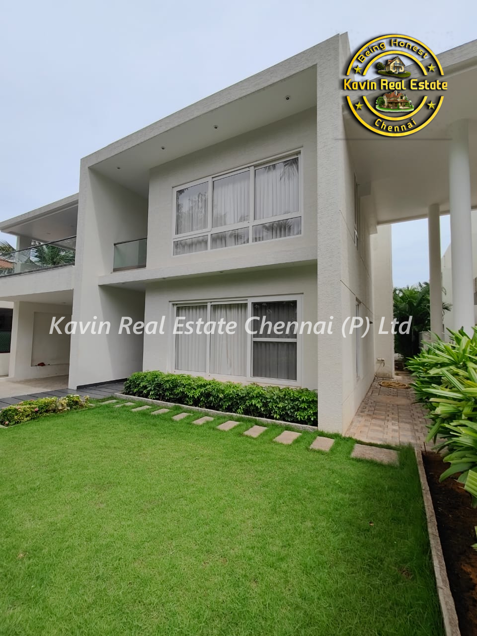 Bungalow for rent in ECR