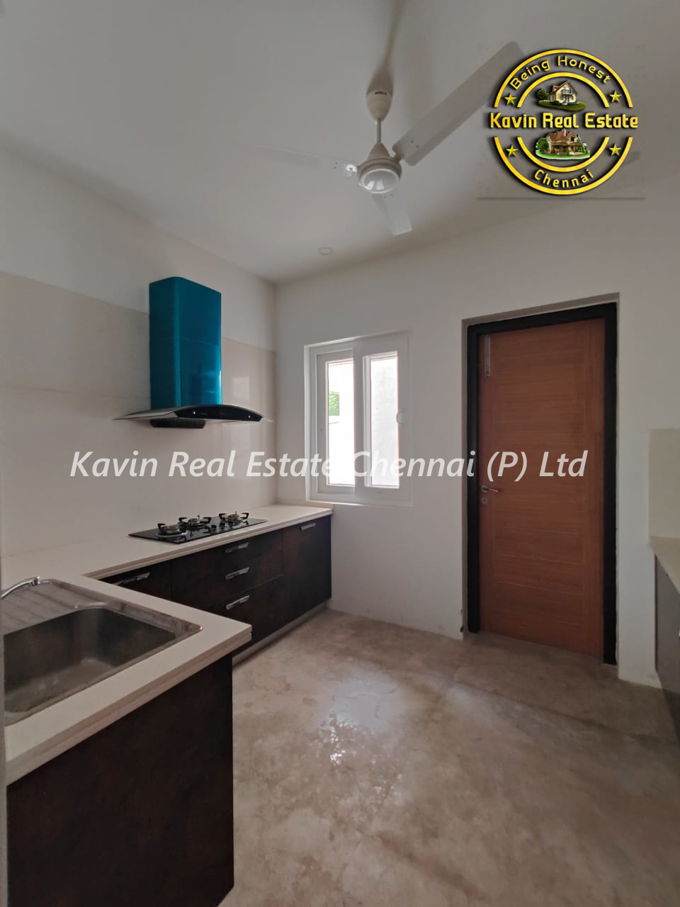 Bungalow for rent in ECR