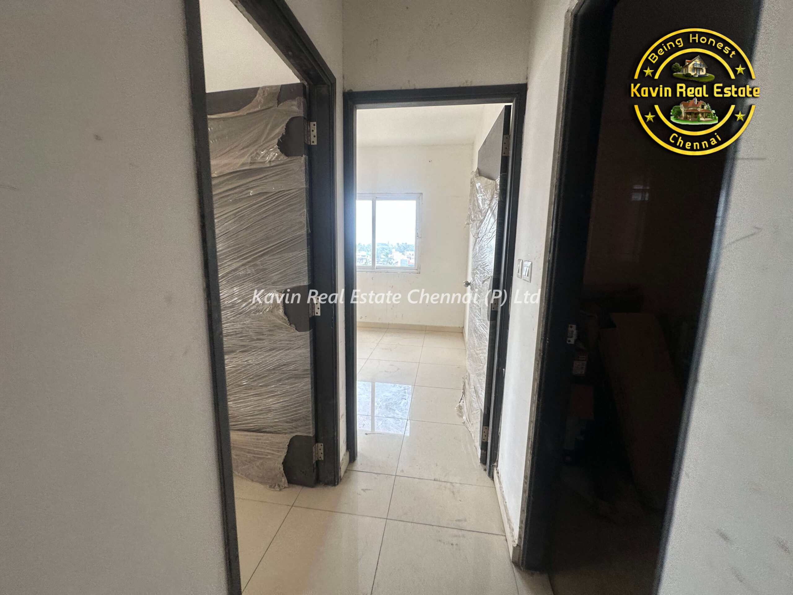 2 BHK Flat for wsale in Gated Community Mangadu