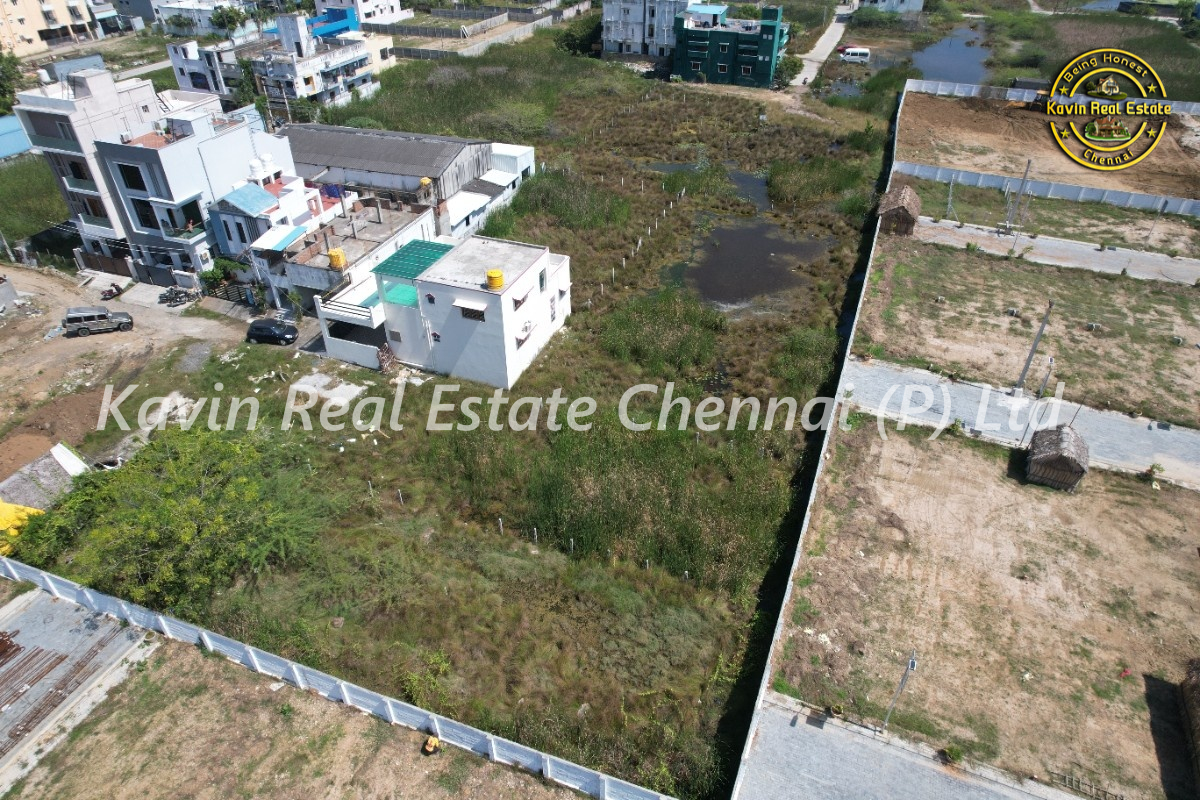 Plot for sale in Kelambakkam