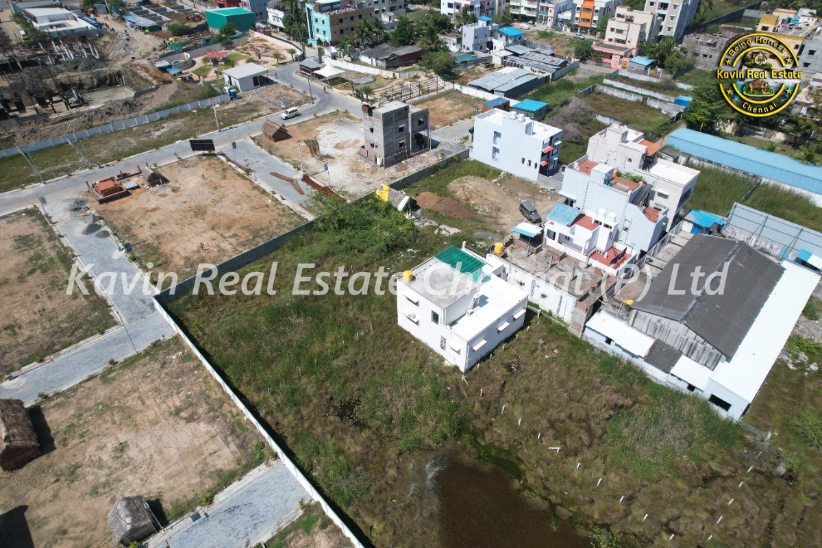 Plot for sale in Kelambakkam