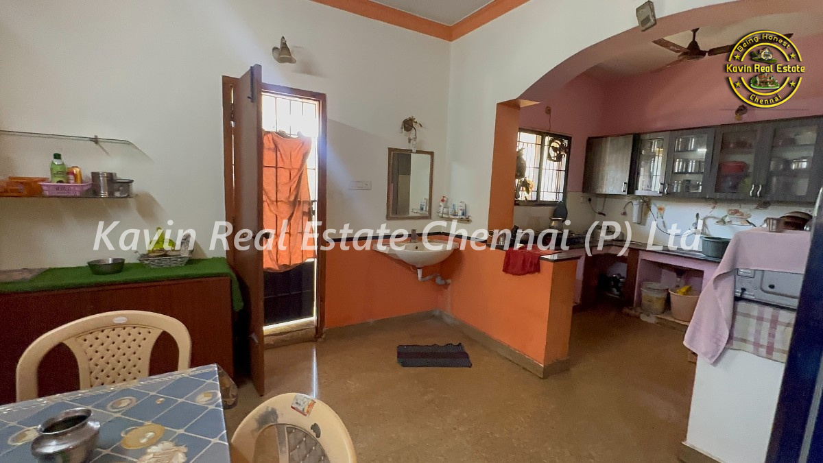 House for sale in Kelambakkam