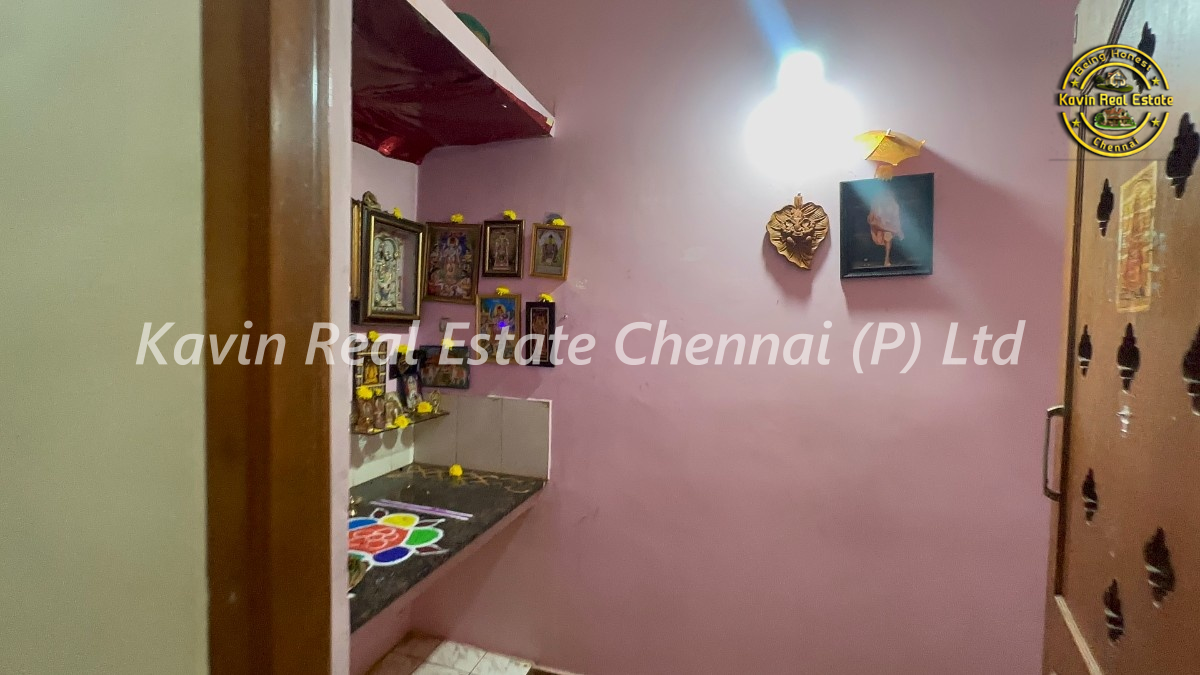 House for sale in Kelambakkam
