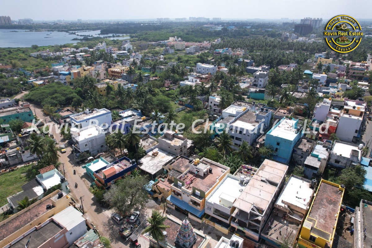 House for sale in Kelambakkam