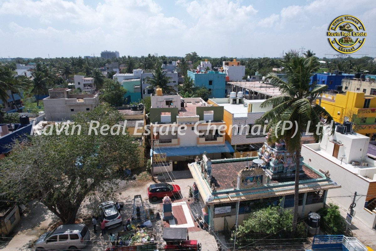 House for sale in Kelambakkam