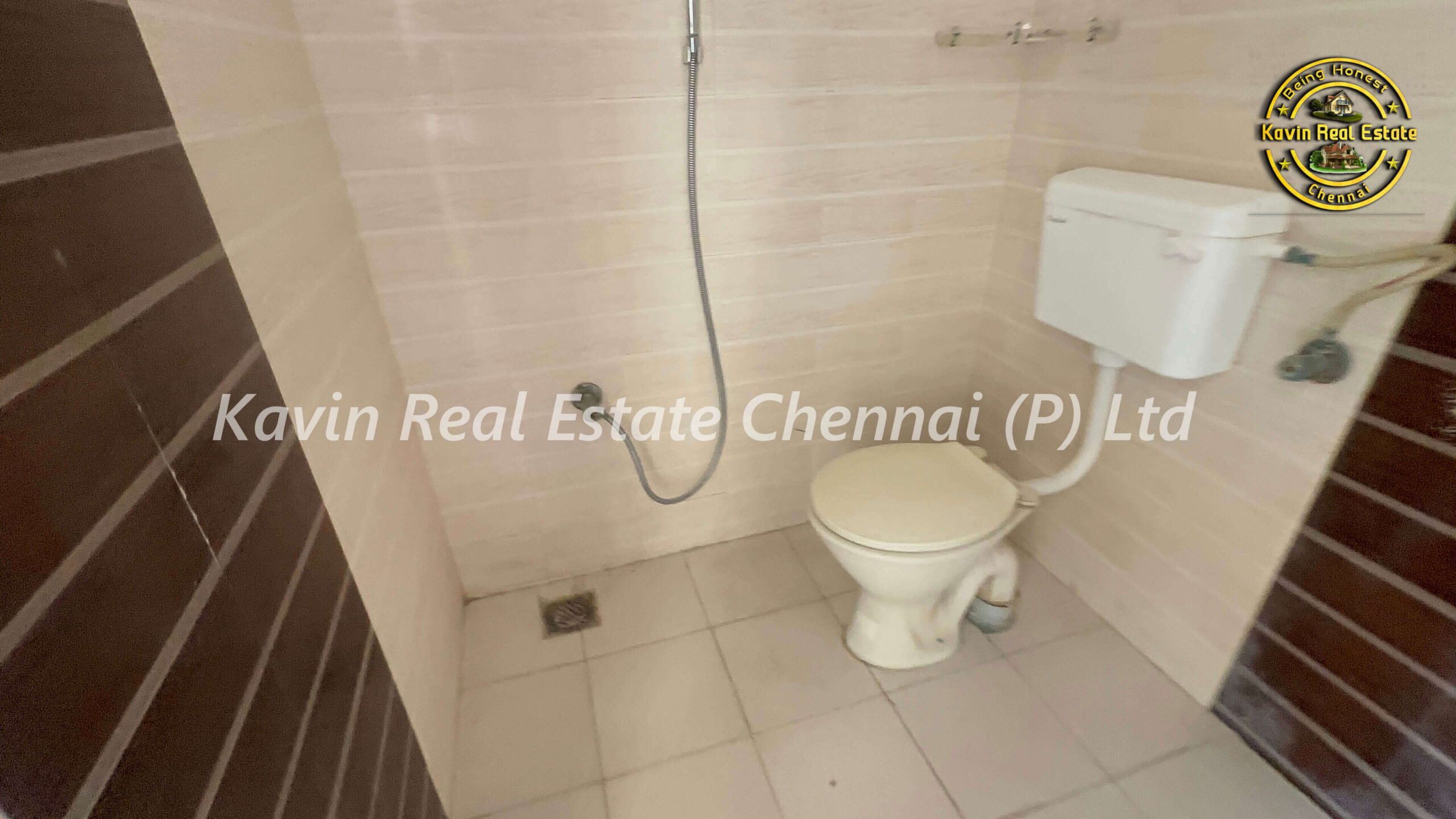 2 BHK Flat for sale on Road in Velappanchavadi