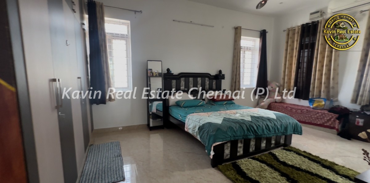House for sale in Shollinganallur OMR