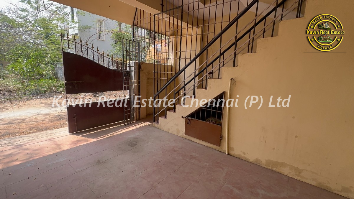 House for sale in Mudichur