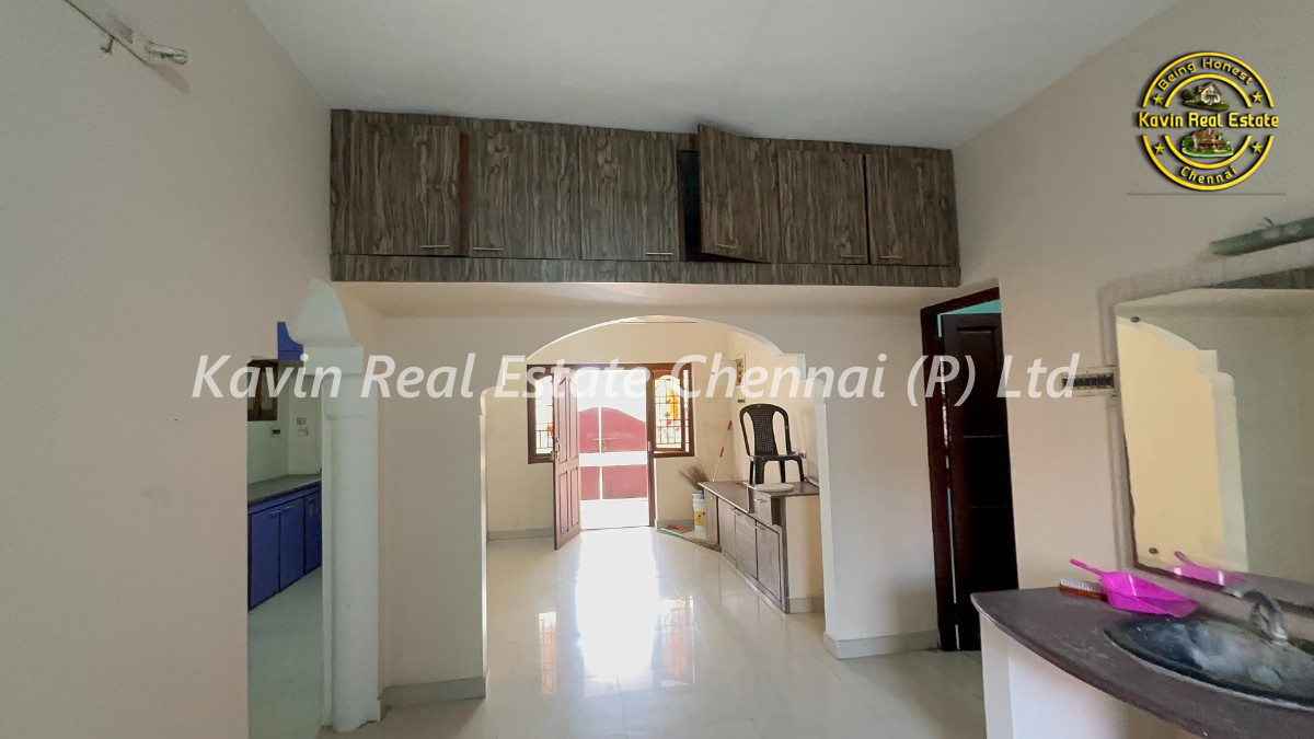 House for sale in Mudichur