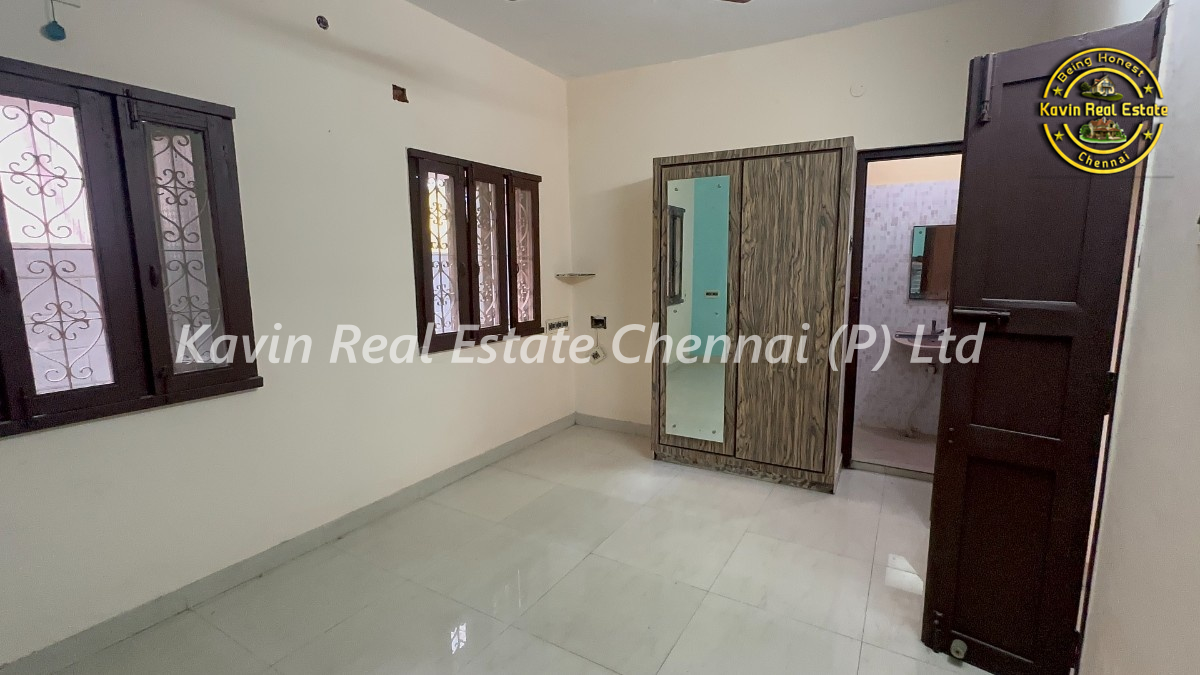 House for sale in Mudichur