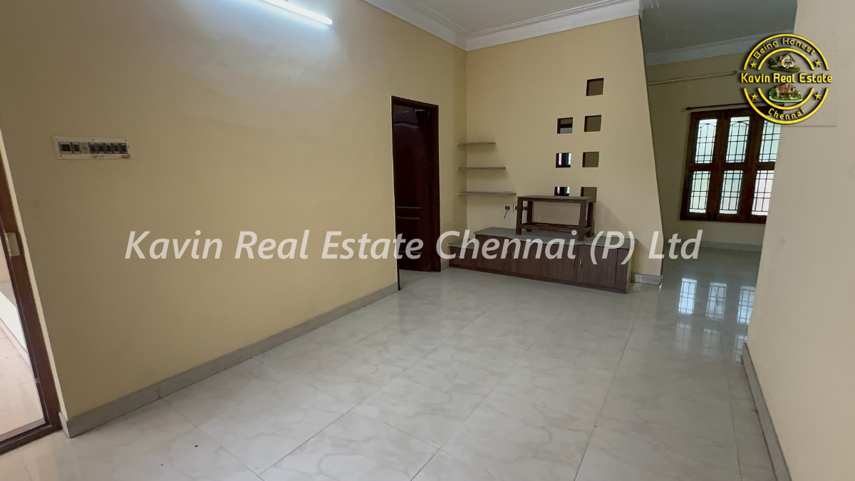 House for sale in Mudichur
