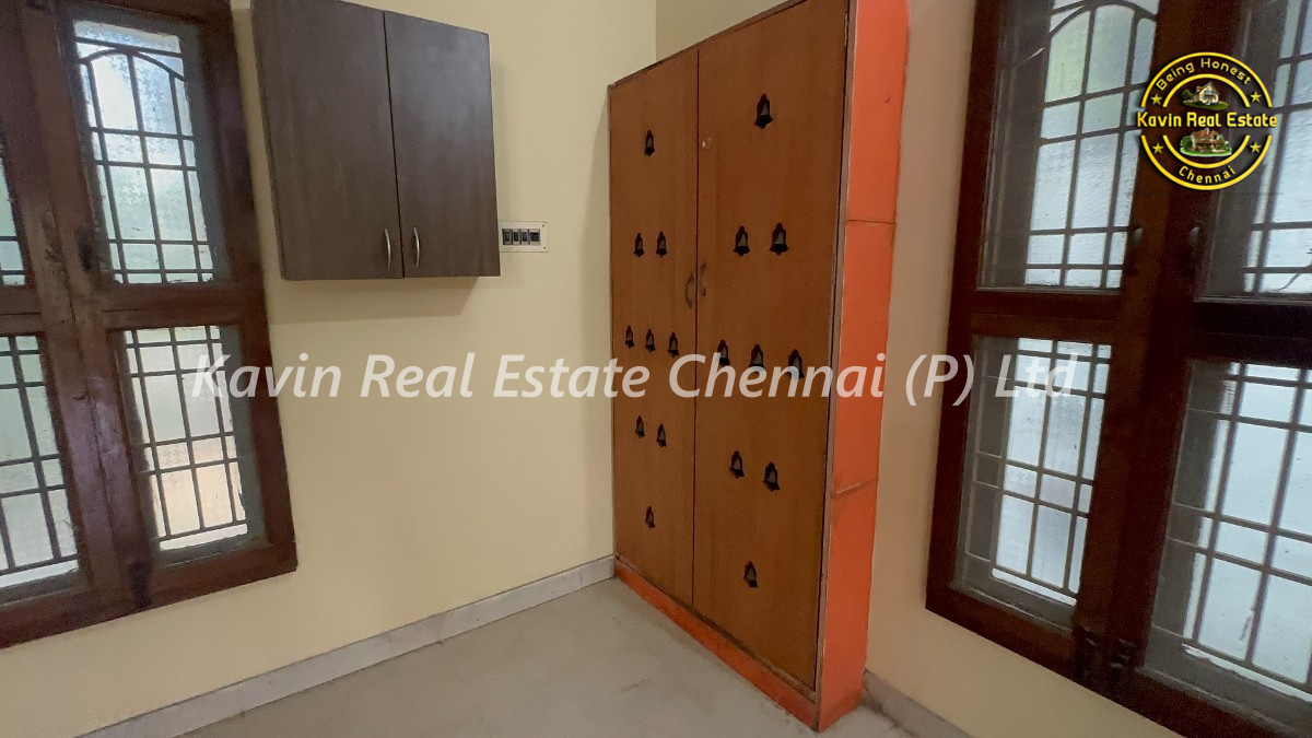 House for sale in Mudichur