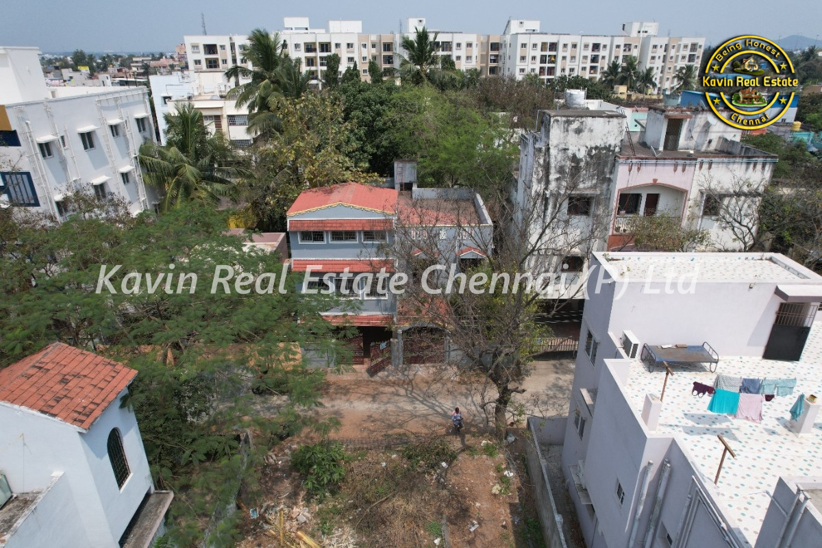 House for sale in Mudichur