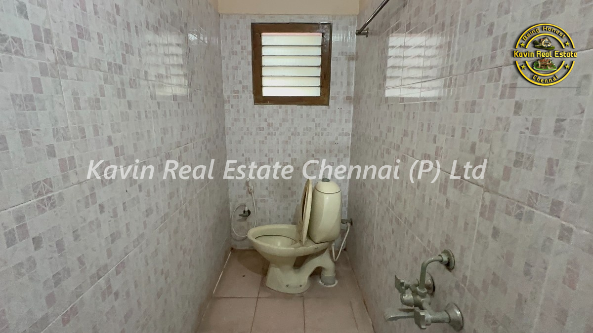 House for sale in Mudichur