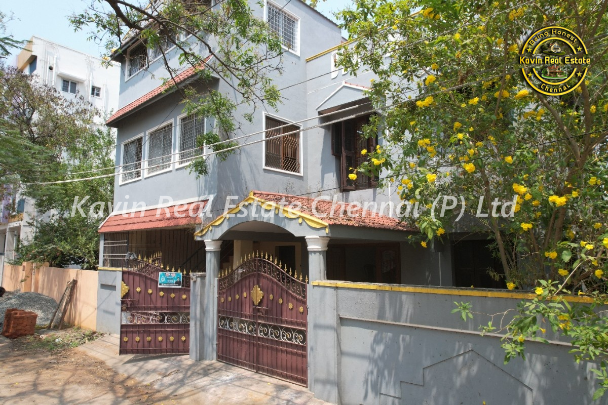 House for sale in Mudichur