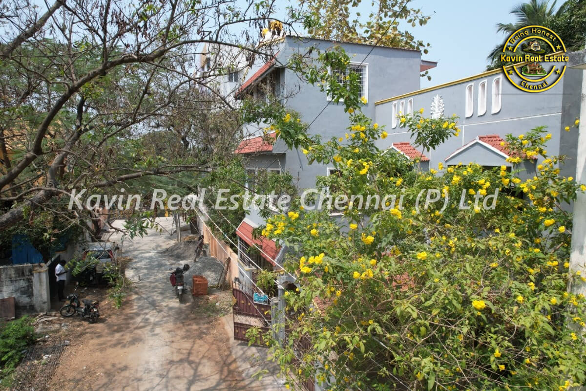 House for sale in Mudichur