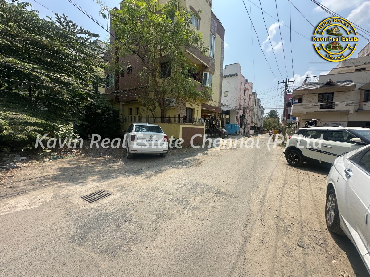 Plot for sale in Madipakkam