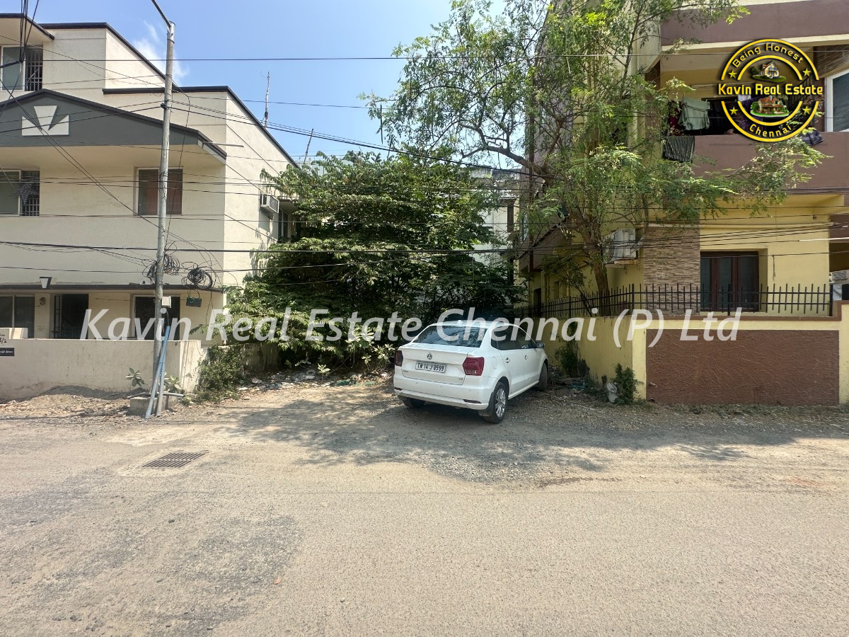 Plot for sale in Madipakkam