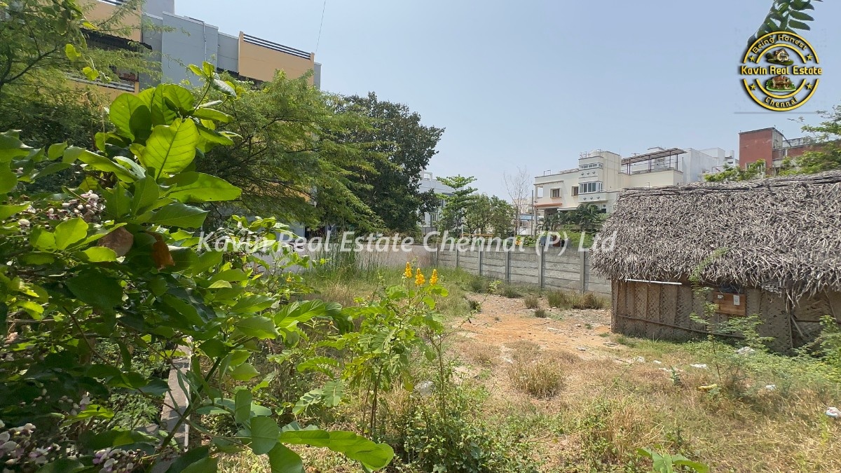 Plot for sale in Velachery