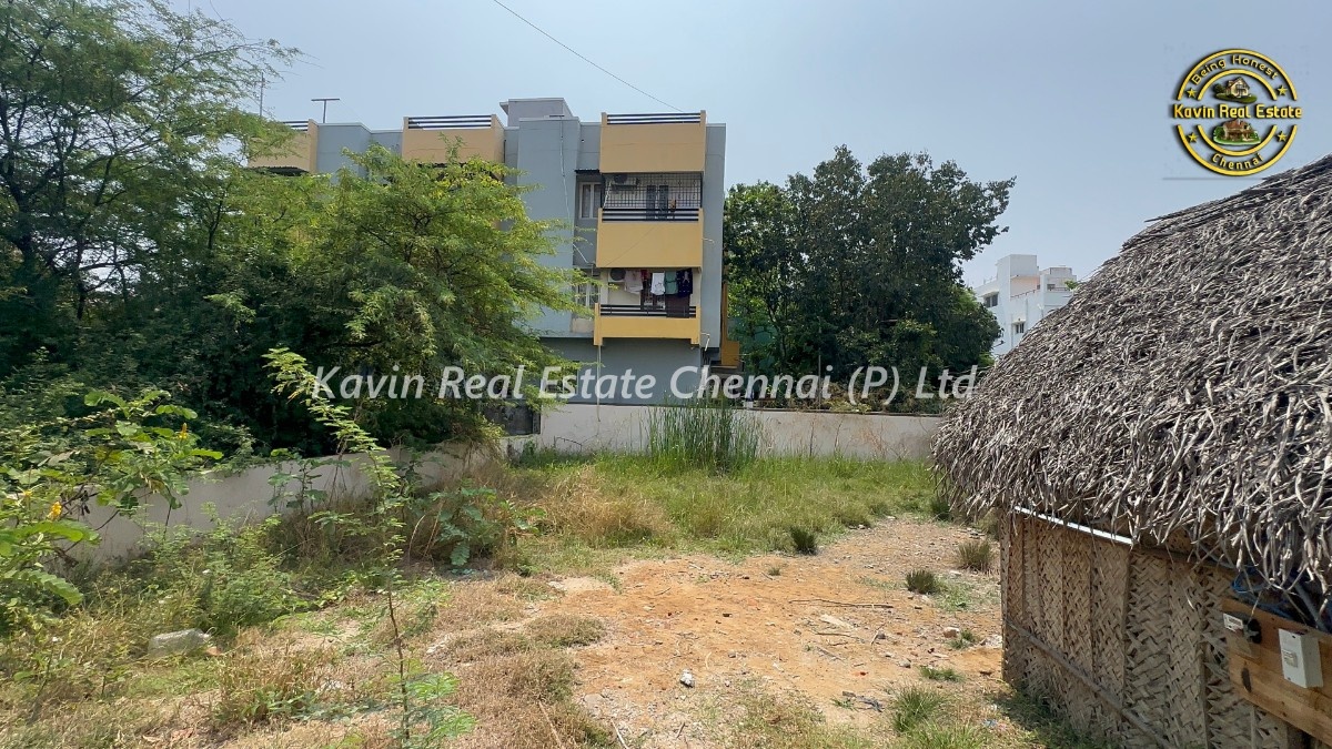 Plot for sale in Velachery